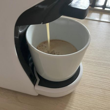 Poppy Flower Apartment Будапеща Екстериор снимка