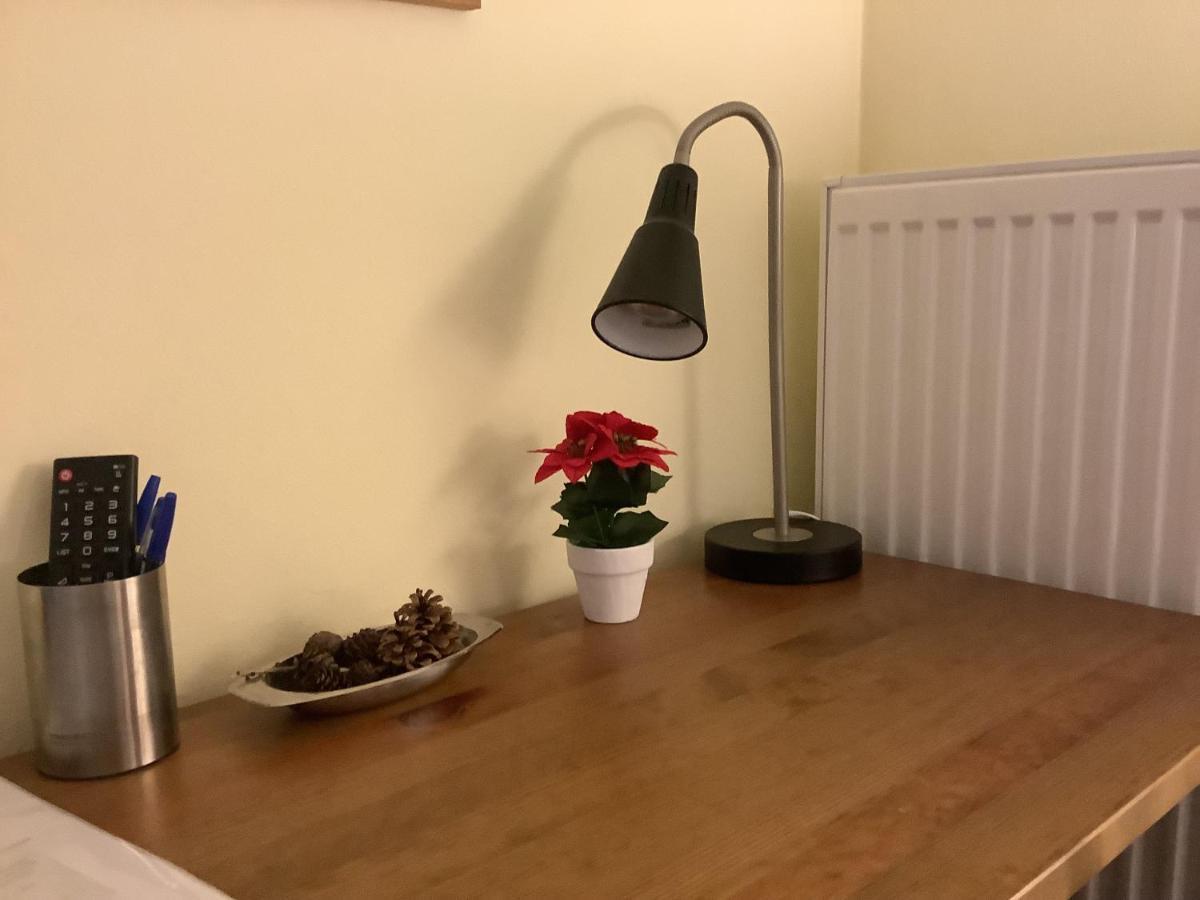 Poppy Flower Apartment Будапеща Екстериор снимка